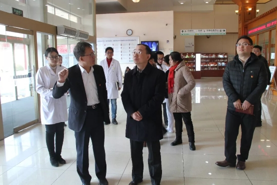 海澱區常務副區長(cháng)孟景偉一行就非公黨建工作赴德爾康尼調研